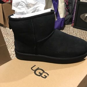 BRAND NEW UGG Mini II Black